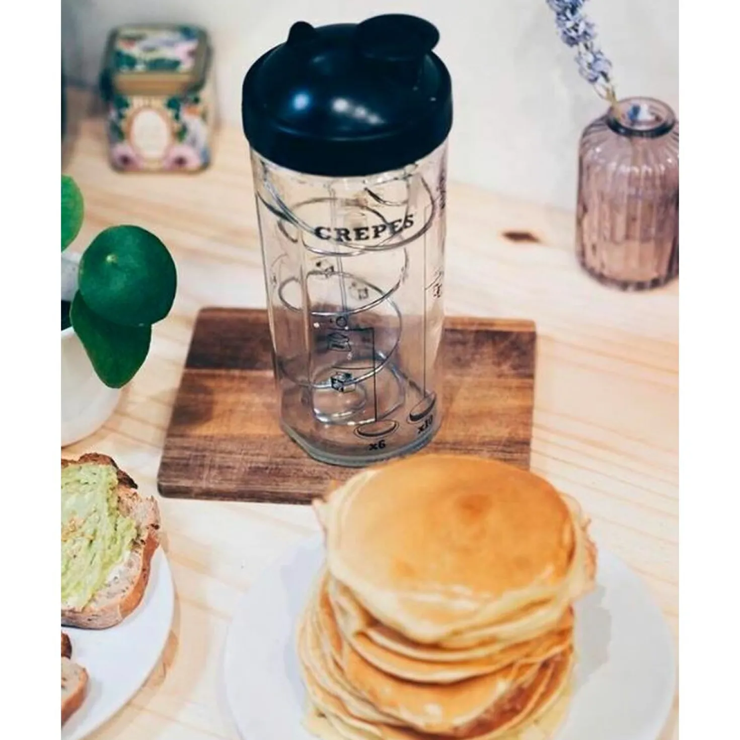 Shaker à crêpes et pancakes - Cookut